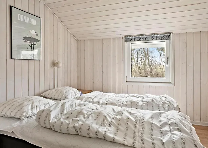 Дом отдыха In With Sauna